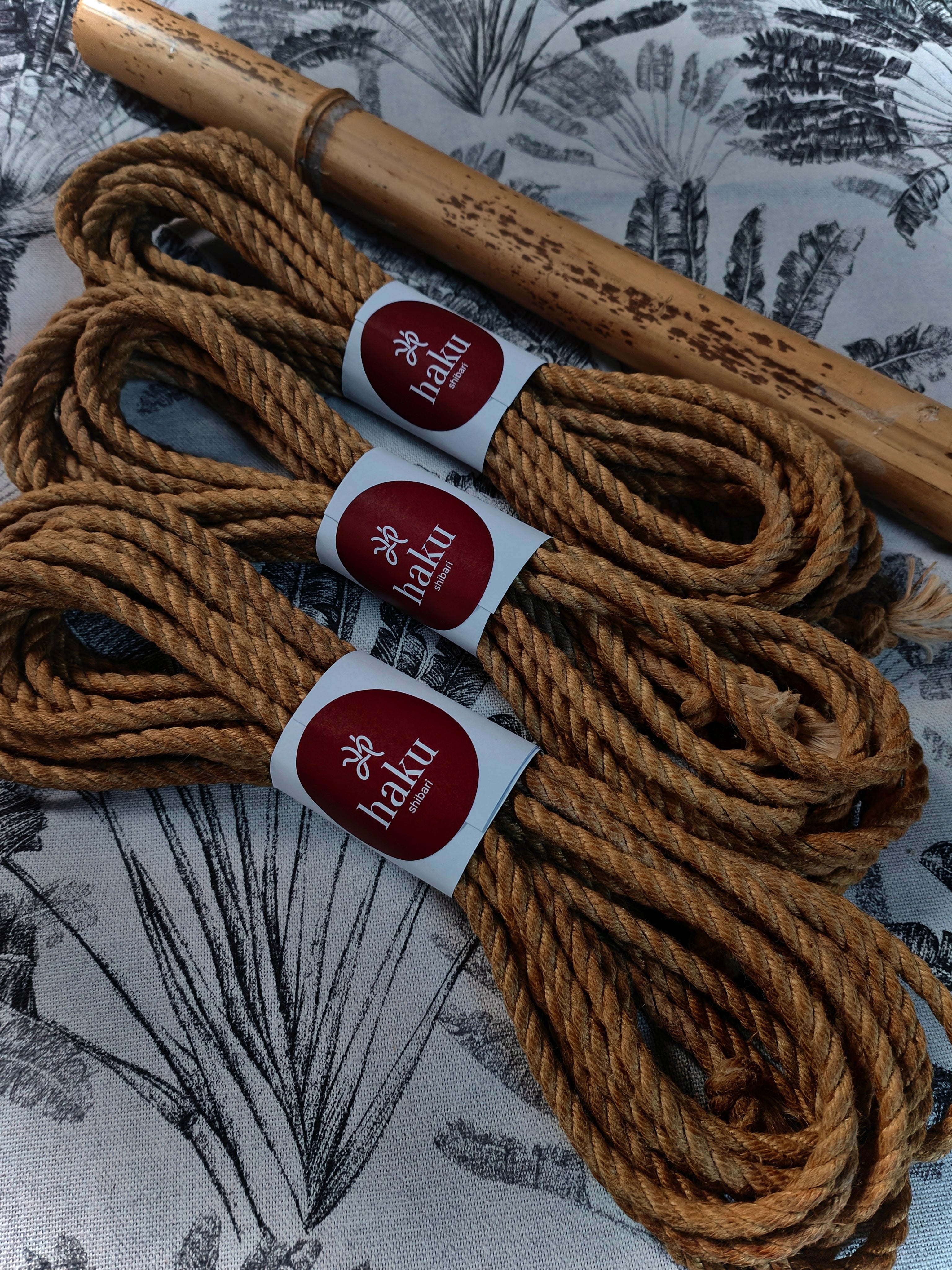 Corde shibari premium en chanvre naturel pour bondage artistique
