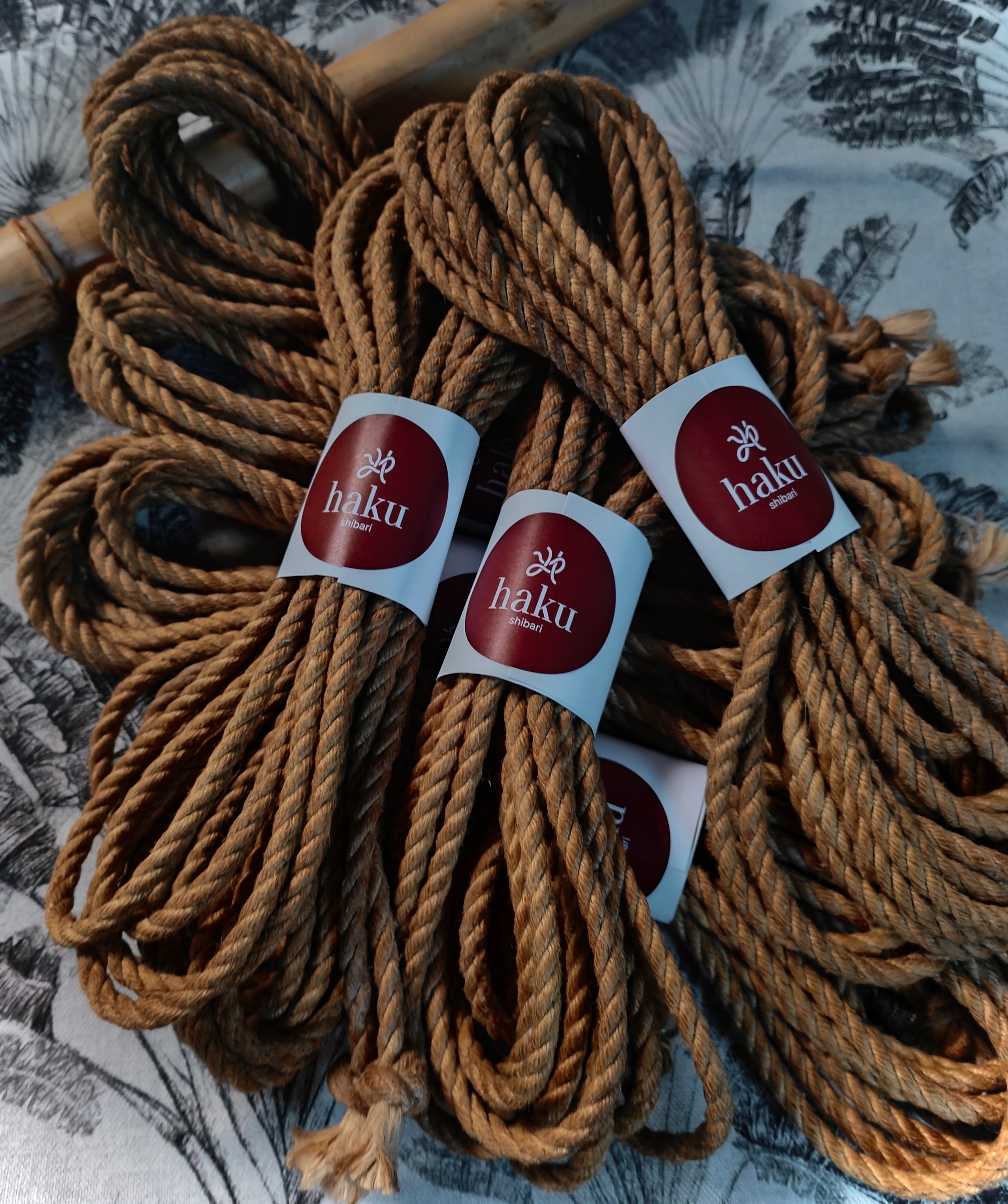 Corde shibari premium en chanvre naturel pour bondage artistique